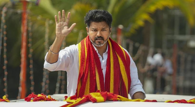 വോട്ടെണ്ണൽ കഴിഞ്ഞാൽ ഉടൻ പനയൂരിലെ ഓഫീസിൽ എത്തണം; ടിവികെ സ്ഥാനാർത്ഥികൾക്ക് വിജയ്യുടെ നിർദ്ദേശം