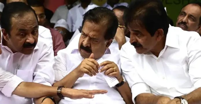 കേരളത്തിന് പുതിയ മുഖ്യമന്ത്രി: വി.ഡി. സതീശന് സാധ്യത, ആകാംക്ഷയോടെ രാഷ്ട്രീയ കേരളം