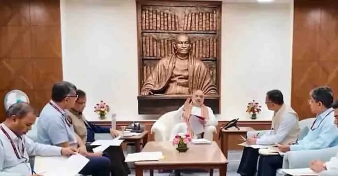 അതിർത്തി സംസ്ഥാനങ്ങളിലെ ജനസംഖ്യാ മാറ്റം: ഉന്നതതല സമിതിയോട് നേരിട്ടുള്ള പരിശോധനയ്ക്ക് നിർദ്ദേശം നൽകി കേന്ദ്രം