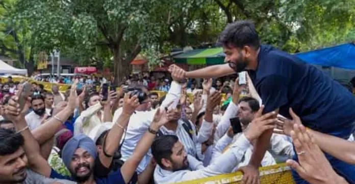 പാർലമെന്റ് വർഷകാല സമ്മേളനം: ഡൽഹിയിൽ സുരക്ഷ ശക്തമാക്കി, നിരോധനാജ്ഞ പ്രഖ്യാപിച്ചു