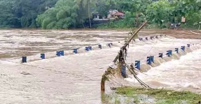 സംസ്ഥാനത്ത് കനത്ത മഴ തുടരുന്നു മരണം 16 ആയി ദുരിതാശ്വാസ ക്യാമ്പുകൾ സജീവമാക്കി സർക്കാർ